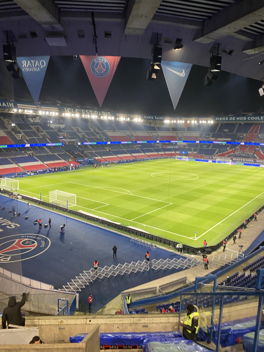 Une pensée à mon <a href="/Titi_______76/">🇨🇵 Titi 🩵💙👉😑👈🩵💙 Toujours en L1 🇨🇵</a> ❤️