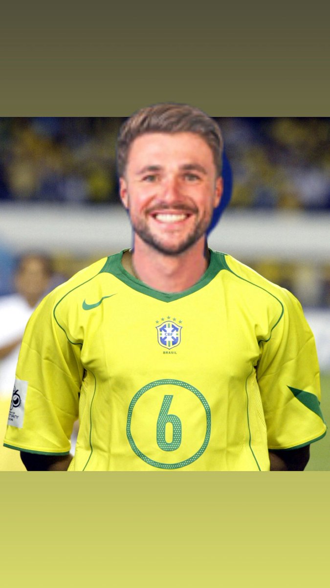 Owdhammm's tweet image. Stick it in the Louvre #oafc