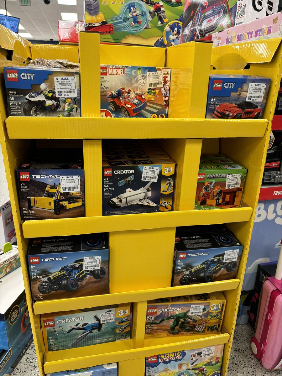 PopCultureJunk2's tweet image. LOL I need one of each for my wife, son &amp;amp; I to have a LEGO BUILD PARTY!!! 😂😂😂😂
Anyone need ? Cost + Shipping.
PayPal Ready, FF. #chc #pcj #collectorshelpingcollectors