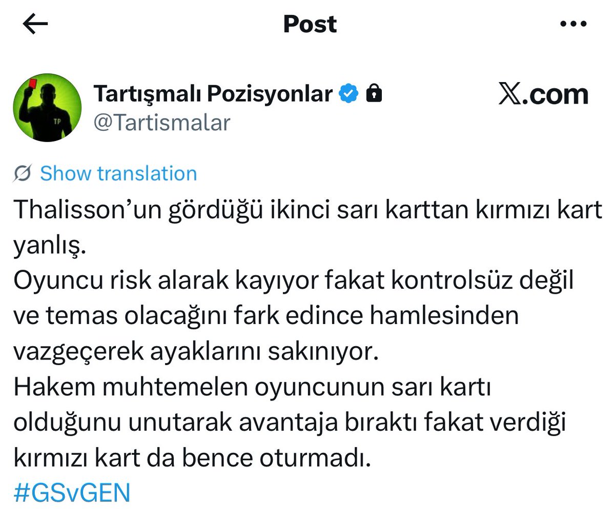 Gördüğüm en şaibeli kırmızılardan bir tanesi.

1-Pozisyon kırmızı değil.

2-Kırmızıysa oyunu durdurur verirsin gol olsun diye devam ettirmezsin.

3-Bu sarı karttan kırmızı ise sınırdaki Torreira’ya ilk yarı malum pozisyonda niye kart vermedin?

4-İnanarak kırmızı verdiysen