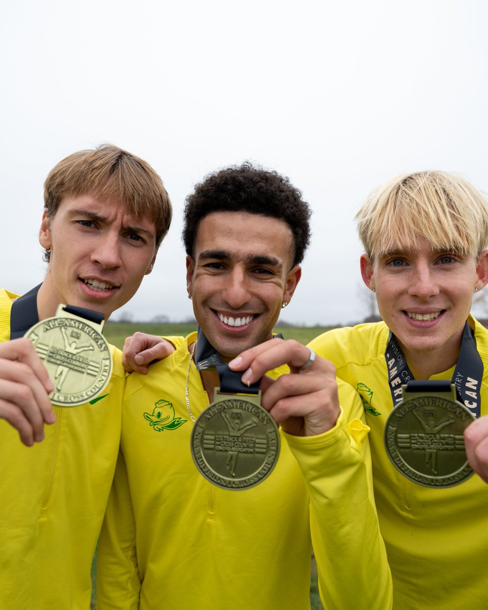 OregonTF's tweet image. All-American Ducks

🟢 Silan Ayyildiz, Diana Cherotich, Dalia Frias, Juliet Cherubet
🟡 Abdel Laadjel, Aiden Smith, Simeon Birnbaum

Ties the most in a single season; also had seven in 2007.

#GoDucks x #NCAAXC