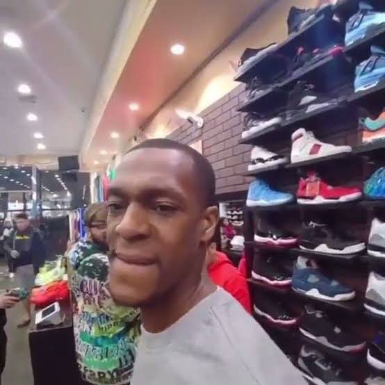 In honor of Chris Paul’s retirement 💪

Truly the end of an era 💔 