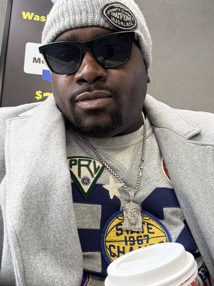Gliss718's tweet image. Running last minute errands before turkey 🦃 day.. #LoLife🏇🏾#FctryLab🦆🥾 #DMV🏛️ shoutout to @RalphLauren @FCTRYLAb for providing today’s outfit..