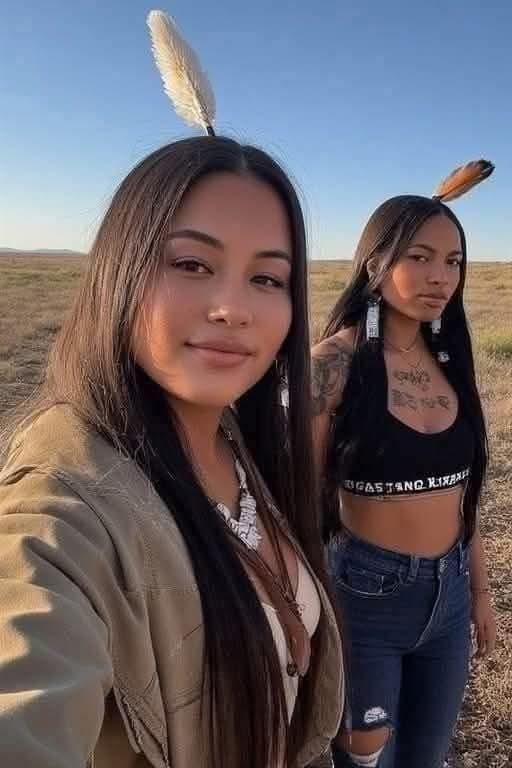 Native000's tweet image. Is she cute?