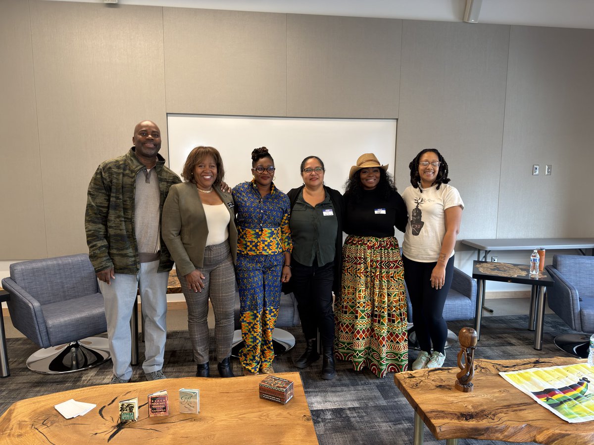 ACBaileyMN's tweet image. Got a chance to stop by a Sankofa event in Brooklyn park and met some emerging gamers with Rep. Hardy