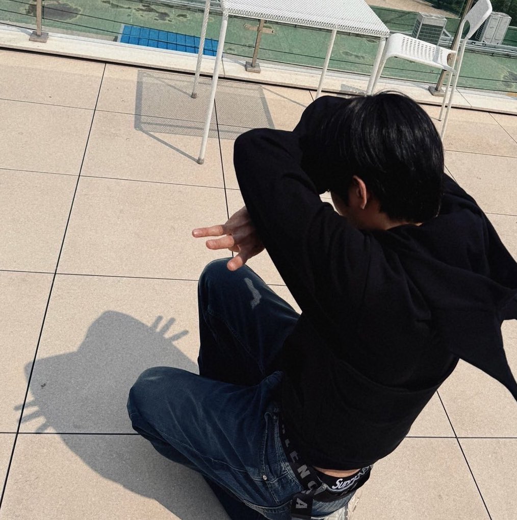 jyuchive's tweet image. real cat juyeon