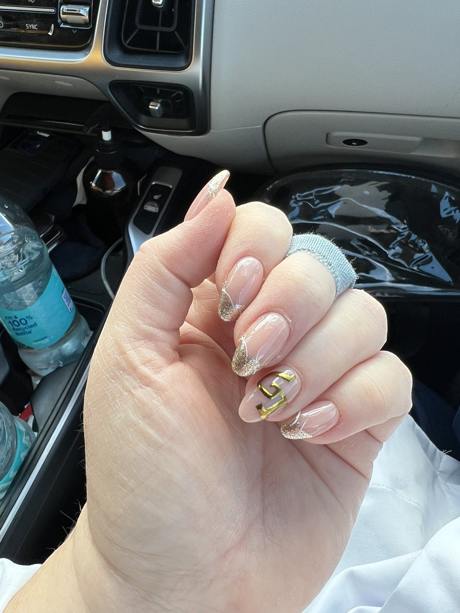 TechFam_GT4Life's tweet image. Nowhere else I’d rather be! Up with the White &amp;amp; Gold!

#GoJackets #StingEm🐝 
#BDSUnderTheLights

🤍💛🐝⚡️🏈⚡️🐝💛🤍