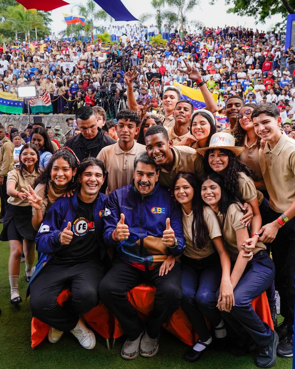 La juventud venezolana "reprimida" por Maduro...