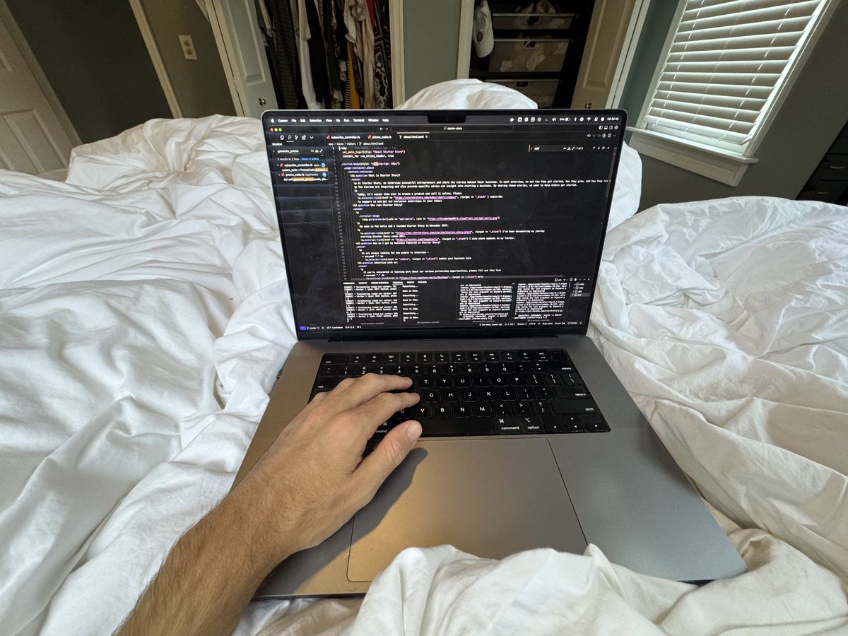 starter_story's tweet image. Fuck your brunch.

We need to normalize vibe coding from bed on Saturday mornings.