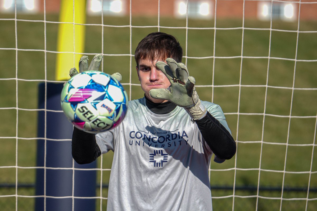 cunebulldogs's tweet image. NAIA RD2 ⚽️ | Round two pre-match captures of @CUNEMSOC! Less than 10 minutes away. 😤 #uncommon #skodawgs