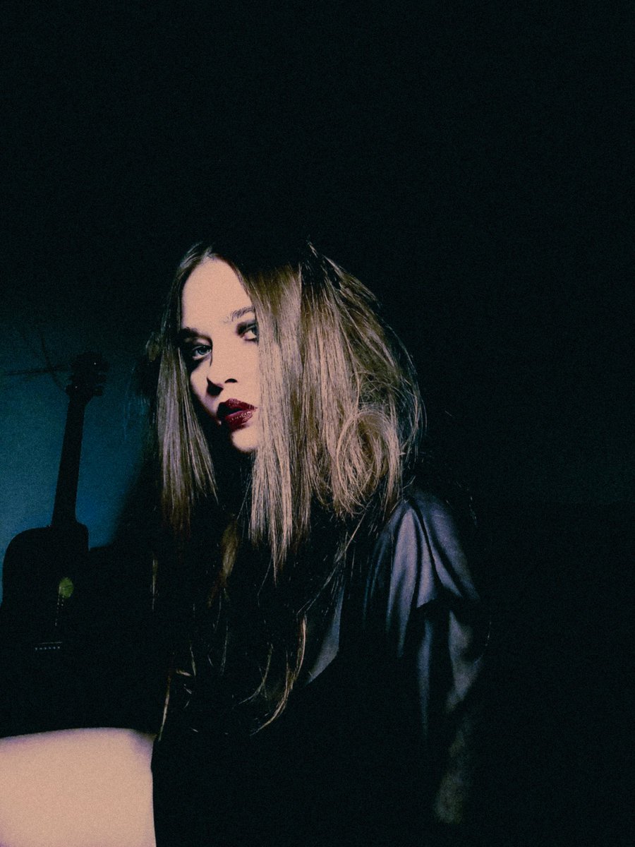 lostphosphor's tweet image. 