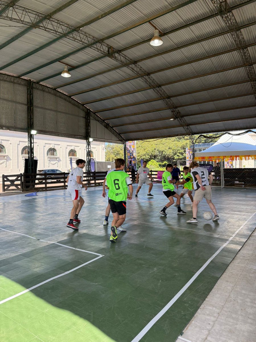 ITRockDigital's tweet image. aaand we’re liveeee! 🤘🔥
first semifinal is on: Mercado Libre vs International —
they’re going ALL in on the field already! ⚽️💥

#Devconnect #DevconnectARG #Ethereum #ETHBuenosAires #CryptoFootball #BlockchainVibes #ITRockDigital