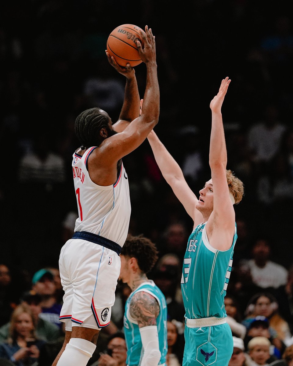 HARDEN WITH THE HOT HAND 🔥☝️ 