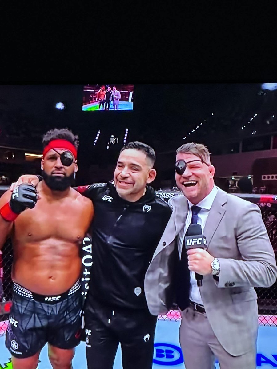 Waldo has a serious chin on him. He deserves all the credit two serious wins back to back fair play to him #UFCQatar