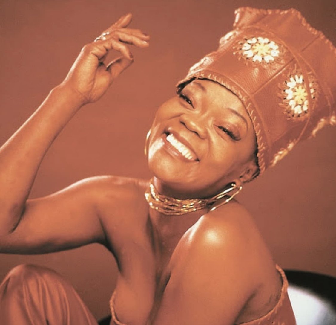 Mshwaphanisi's tweet photo. I can literally watch Brenda Fassie stories and documentaries all day 🫶🏿
#Vulindlela https://t.co/9Fz2Y5gwRw