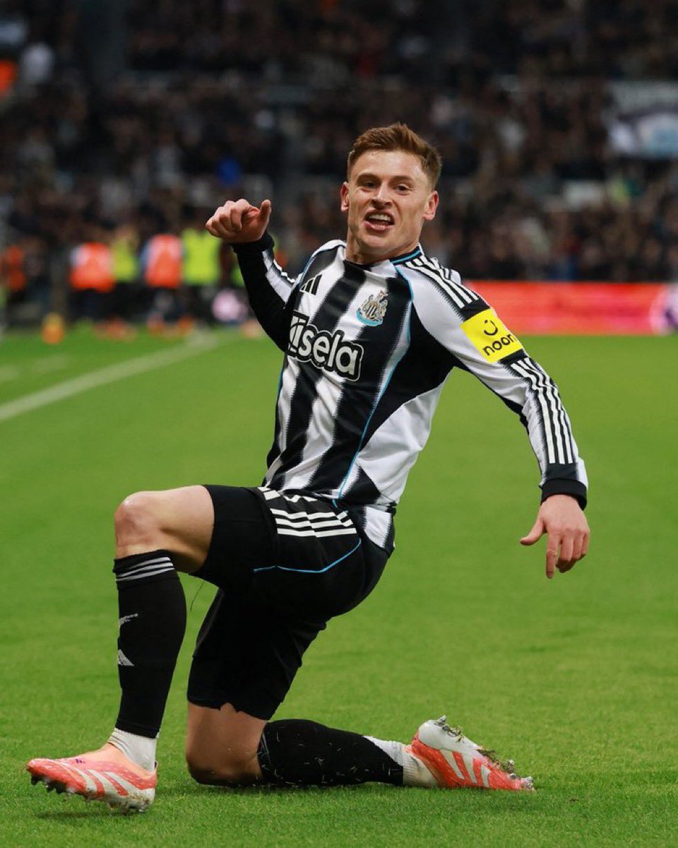 Ultrahivefans's tweet photo. BARNES GIVES NEWCASTLE UNITED THE LEAD AGAINST MANCHESTER CITY !!!!! https://t.co/X8MNeqSUy8