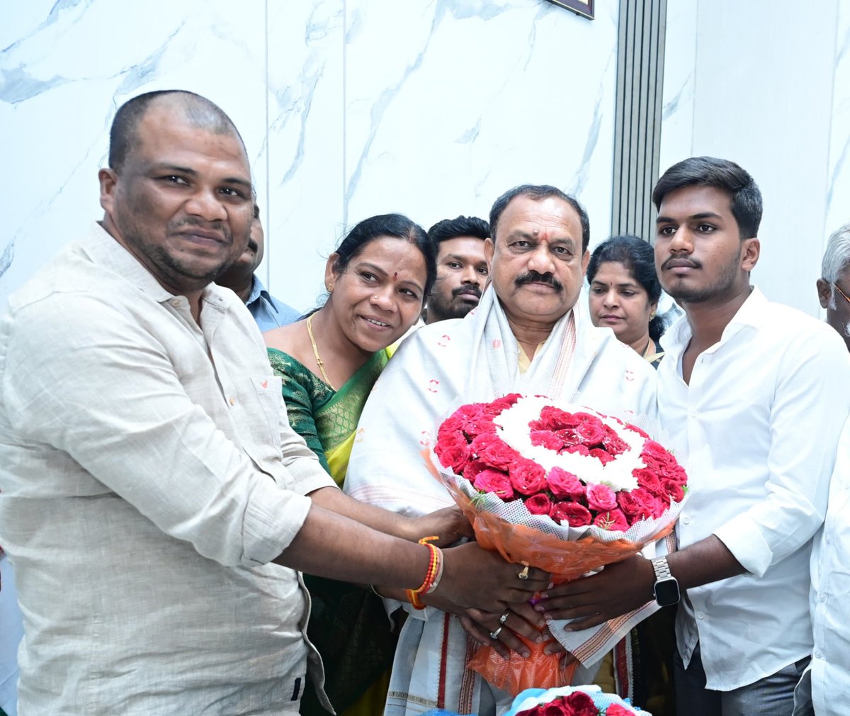 Mohankumar_NSUI's tweet image. Hearty Congratulations Kailash Netha Anna for being appointed Nalgonda District Congress Committee President.🙏
@kailash_netha