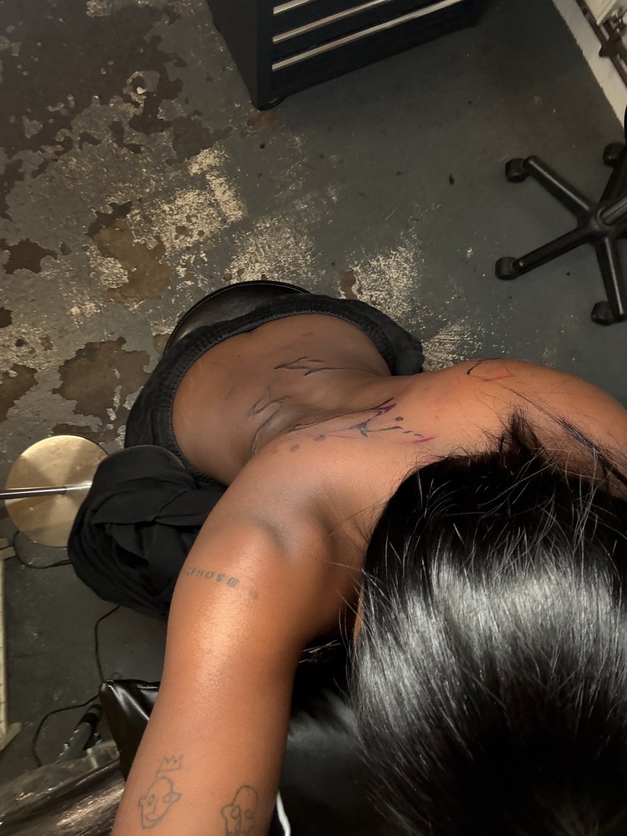 rachelchinourir's tweet image. 