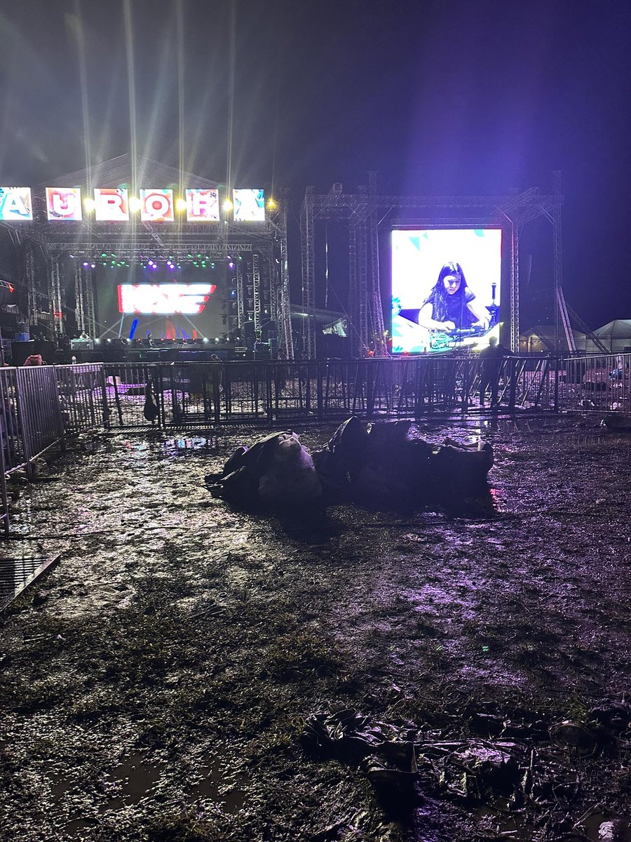 Post-festival update: We did our best to CLAYGO. The venue was muddy, but we still made the effort to clean up what we could. It wasn’t perfect, but we wanted to respect the space bago umuwi.
Ingat A'TIN! 

SB19 DUYOG SA AURORA CEBU
<a href="/SB19Official/">SB19 Official</a> #SB19
#SB19atAuroraMusicFestCEBU
