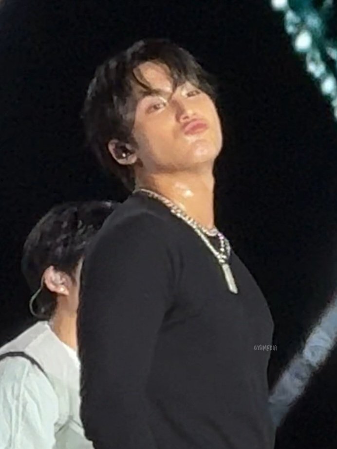 gyumedia's tweet image. i&apos;m so?????