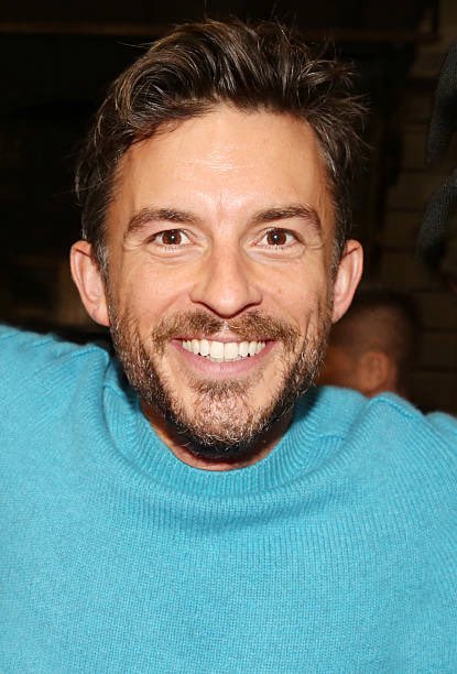 Jonathan Bailey Hourly (@jbaileyhourly) on Twitter photo 