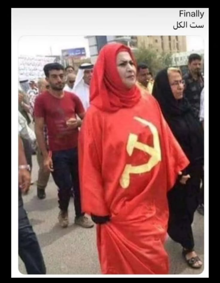 Athinaseez's tweet image. بقالي ساعه بضحك