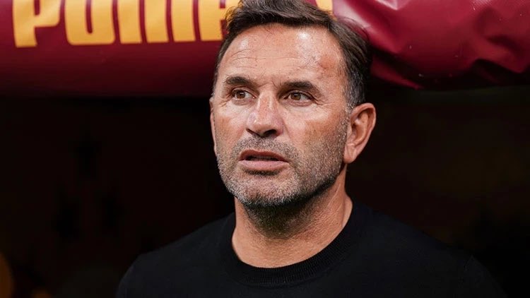 PyRoSToR's tweet photo. Okan Buruk’un meziyetlerinden biri de versatil bir takım oluşturması. Sakatlıklardan dolayı yapılan zorunlu değişiklikler sonrası sırasıyla 10 numara başlayan Sara 8 pozisyonuna sol kanat başlayan Sallai sağ beke santrafor başlayan Barış Alper Yılmaz sol kanata geçti. #GSvGB https://t.co/RXEyDgOrr8