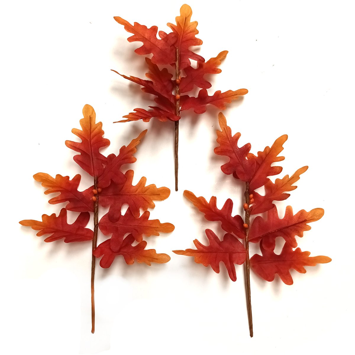 ArtificialDevon's tweet image. Check out Set of 3 Artificial Autumn Oak Tree Leaf Stems - Decorative Faux Autumn Leaves ebay.us/m/ZYLkzw #artificialflowers #fauxflowers #homedecor #shopdecor #hoteldecor #cafedecor #flowers #theatreprops #movieprops #scenery #christmas #christmas2025