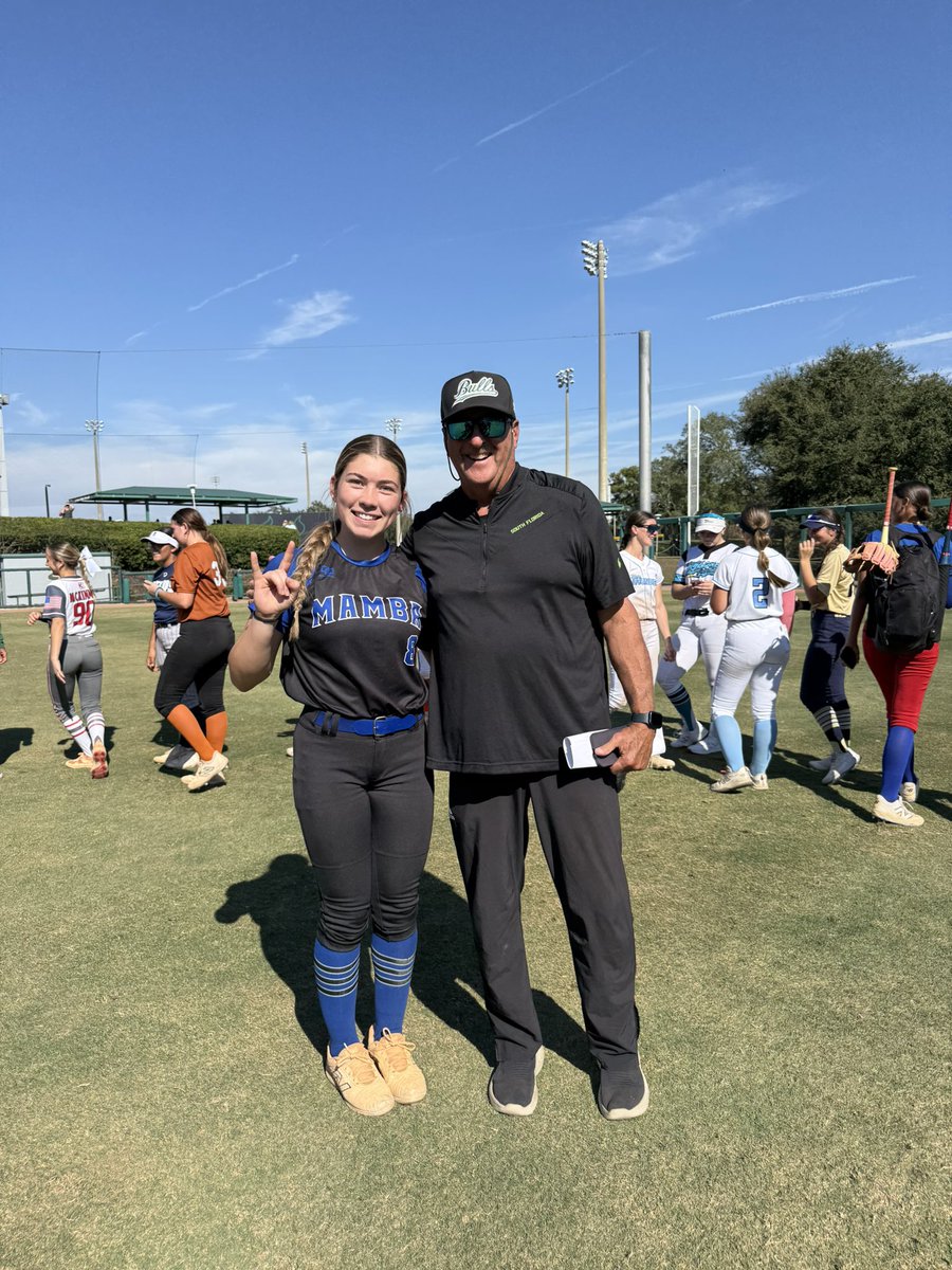 Rae Easton tweet media