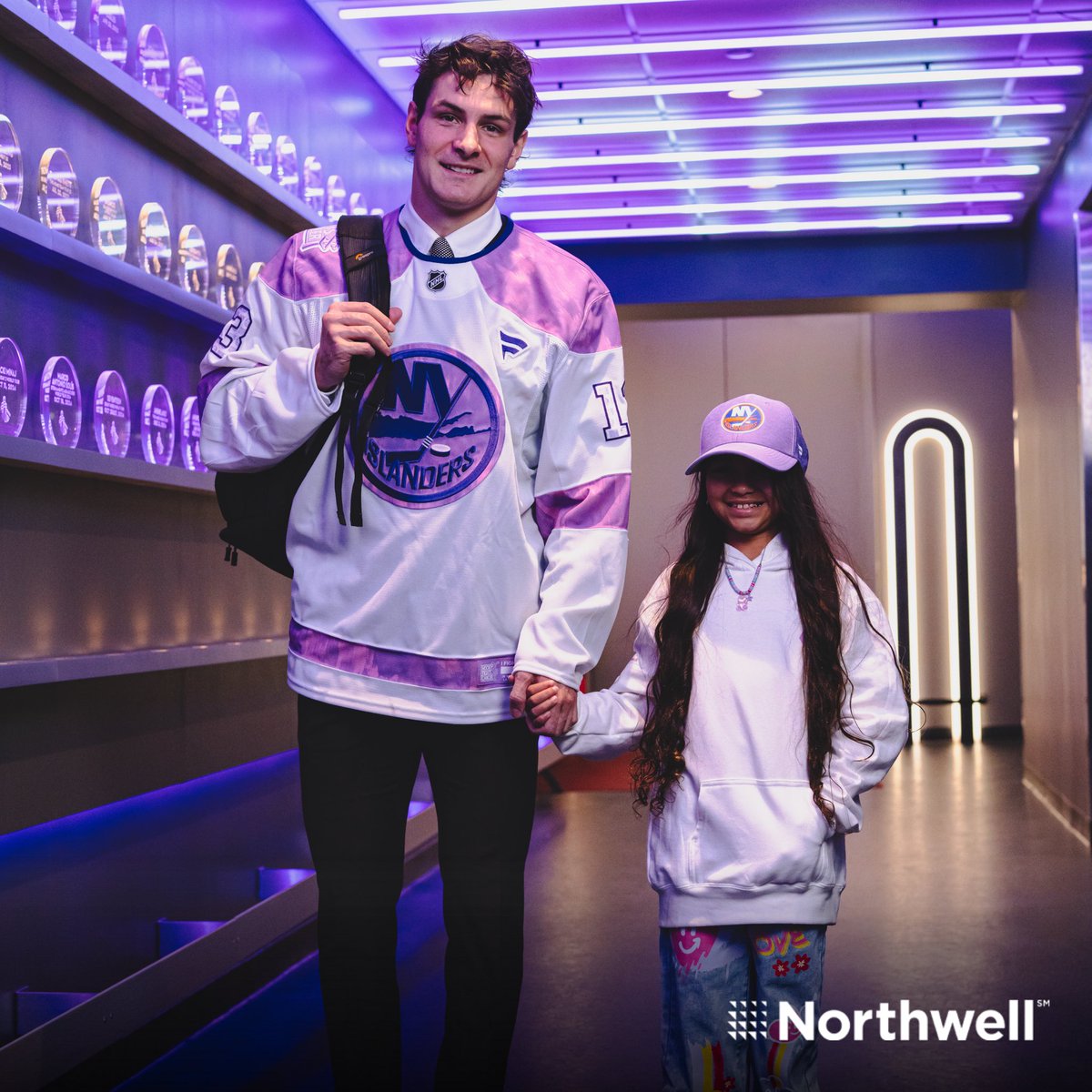 NYIslanders's tweet image. Today the #Isles are showing their support of children battling cancer by walking in with patients from @NorthwellHealth’s @Cohen_Childrens and other local organizations.