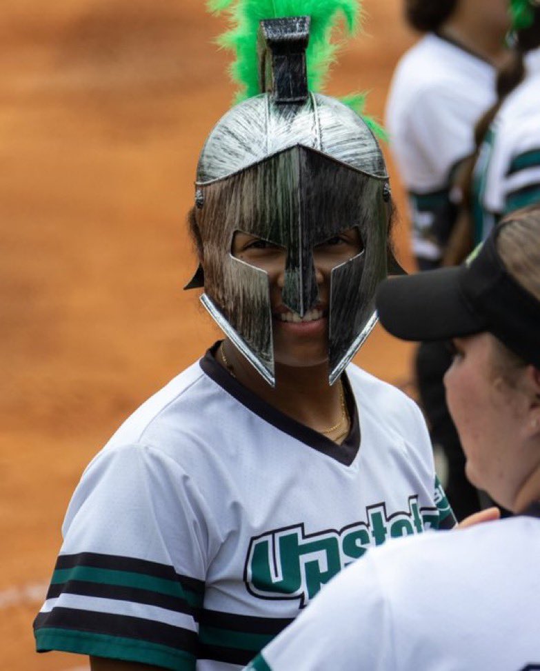 no context college softball (@contextsoftball) on Twitter photo 