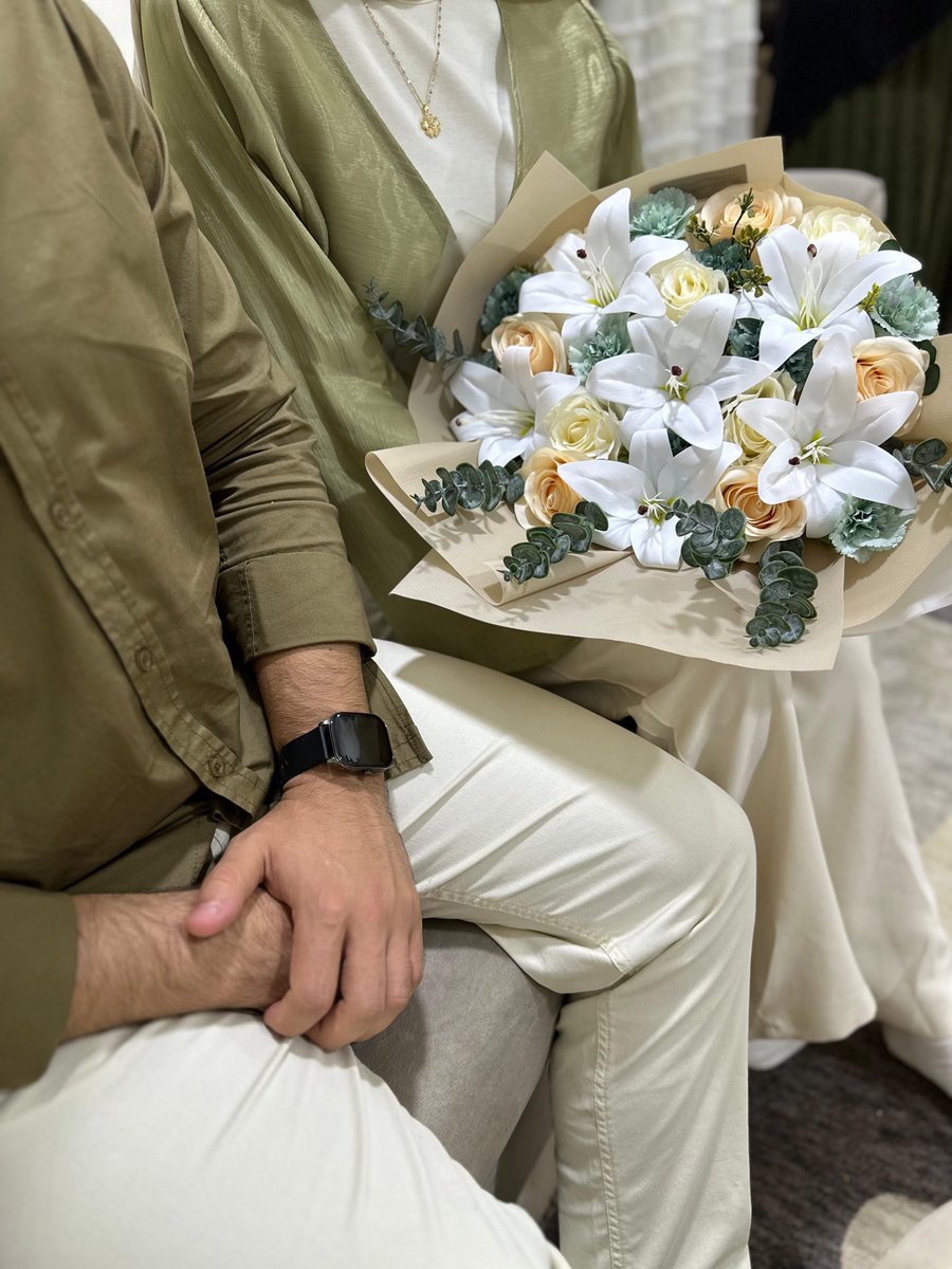 karemanas3's tweet image. وإنْ تمنيتُ شيئاً فأنتِ كُلُّ التمنّيّ♥️