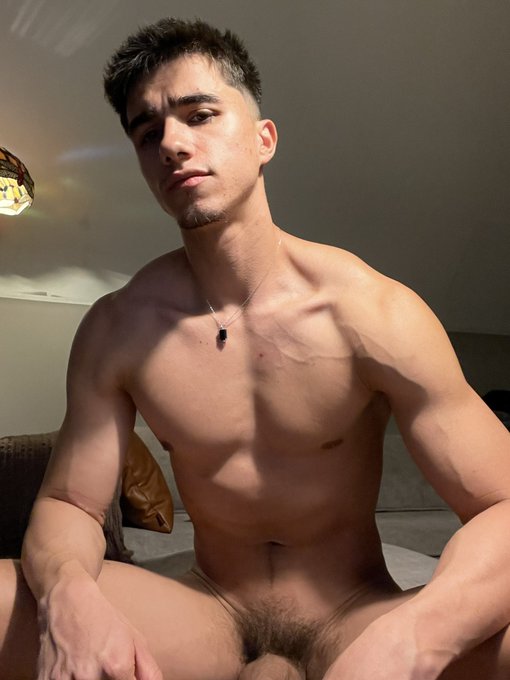 2 pic. Chudai 🍆🍆 https://t.co/Vifh3bbQPD