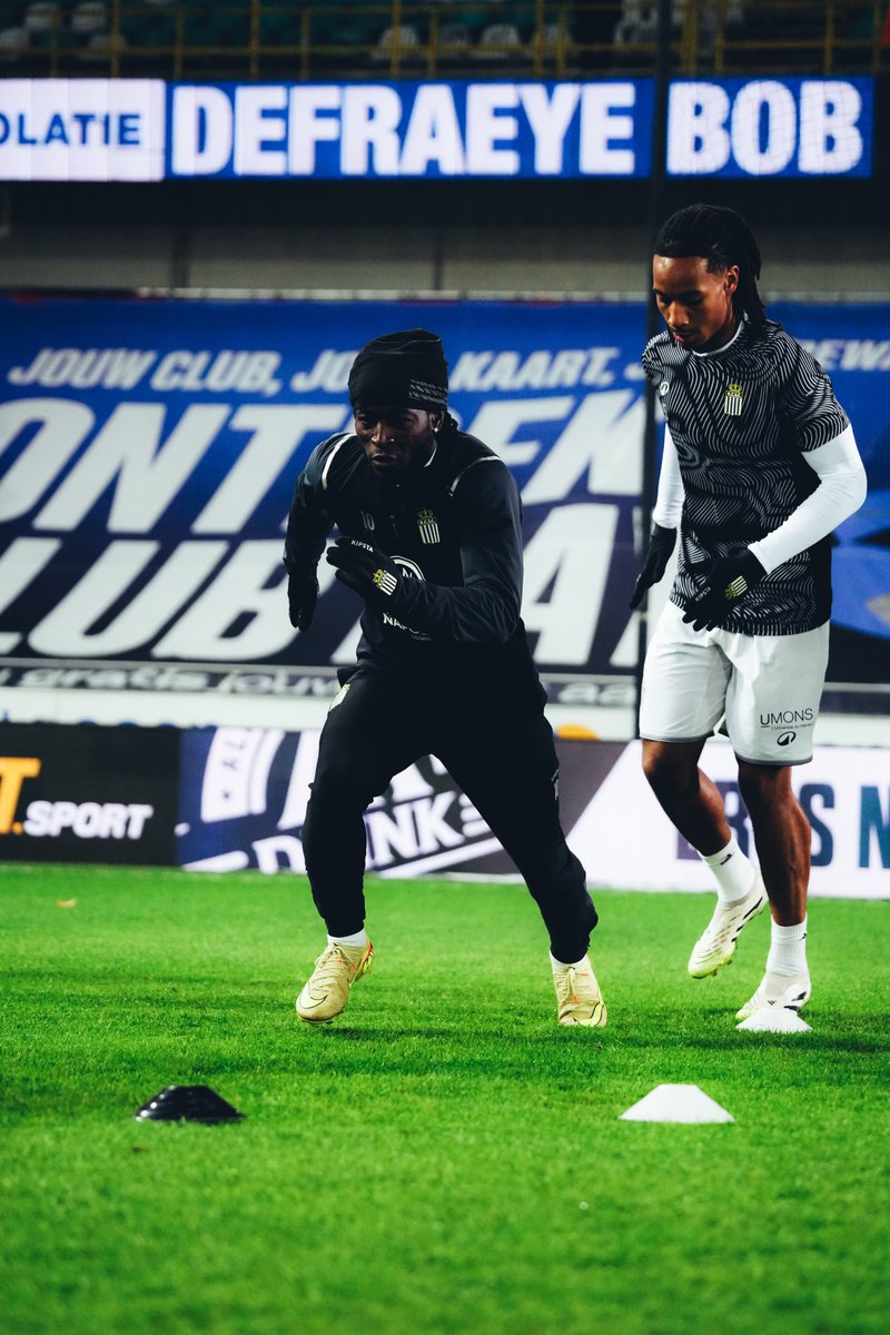 SportCharleroi's tweet image. 📸💪

#CLUCHA #NapoleonScore ⚫️⚪️