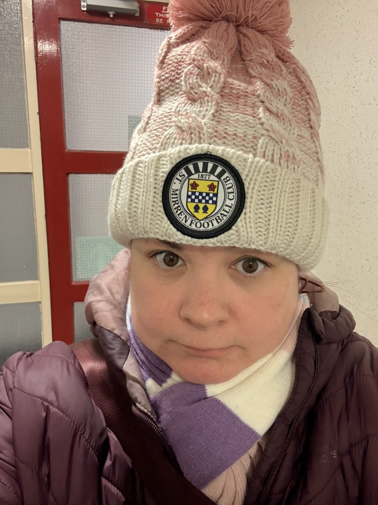 Hollz2012's tweet photo. 8pm on a Saturday night...bring it on then! #coys #smtid https://t.co/Lgbc8sZ7kW
