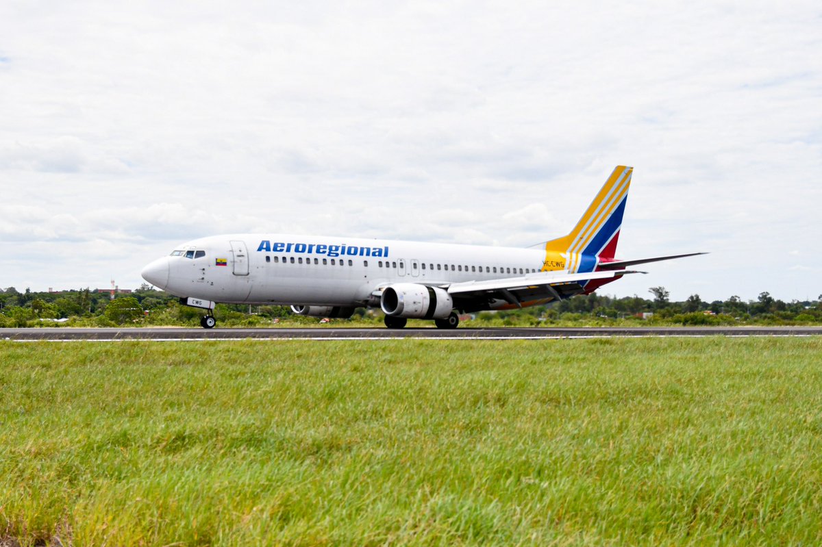 dinacpy's tweet image. La fiebre del fútbol se vive desde el cielo ✈️🔥

Cada vuelo que llega trae la pasión de miles de hinchas listos para la gran final ⚽🙌

@Sudamericana 
@CONMEBOL 
#copasudamericana #dinacpy #lagranconquista