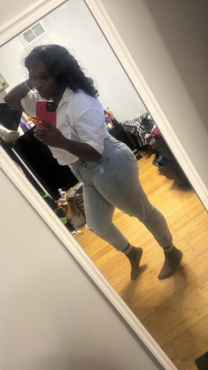 Minutemen ain’t any men I’d I ever date 😝