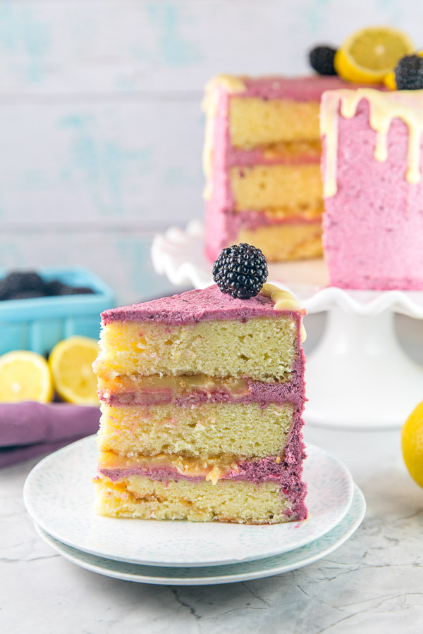 BnsnBrnrBakery's tweet image. Hellooooooo Lemon Curd Cake with Blackberry Buttercream Frosting of my dreams! 😍If you love lemon and blackberries, you need to make this! bunsenburnerbakery.com/lemon-curd-cak…
