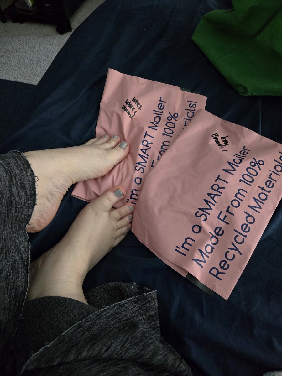 kaileysolesx's tweet image. 1 week &amp;amp; 3 day pair left!! I forgot about these. Shipping out in about 30 minutes ^-^ so if you want them let me know.