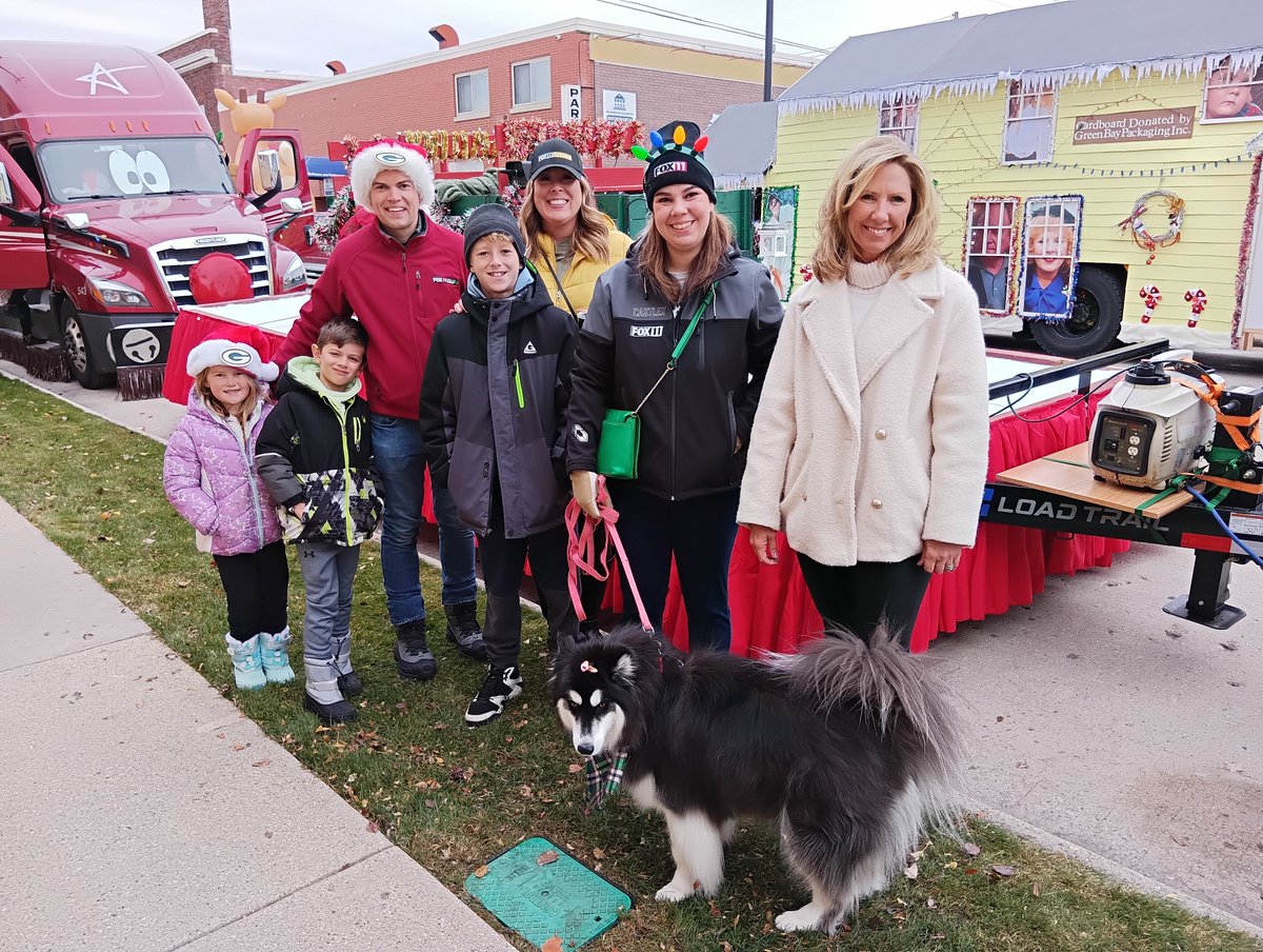 FOX11 BTS tweet media