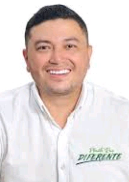 PoliticVirtual's tweet image. Por iniciativa de coalición opositora, aprobada éste 22/11/2025, secretaria de hacienda, Marcela Moreno García y gerente del hospital San Nicolás de Planeta Rica, René Arrieta Córdoba; serán citados a debate de Control Político ante el Concejo Municipal.