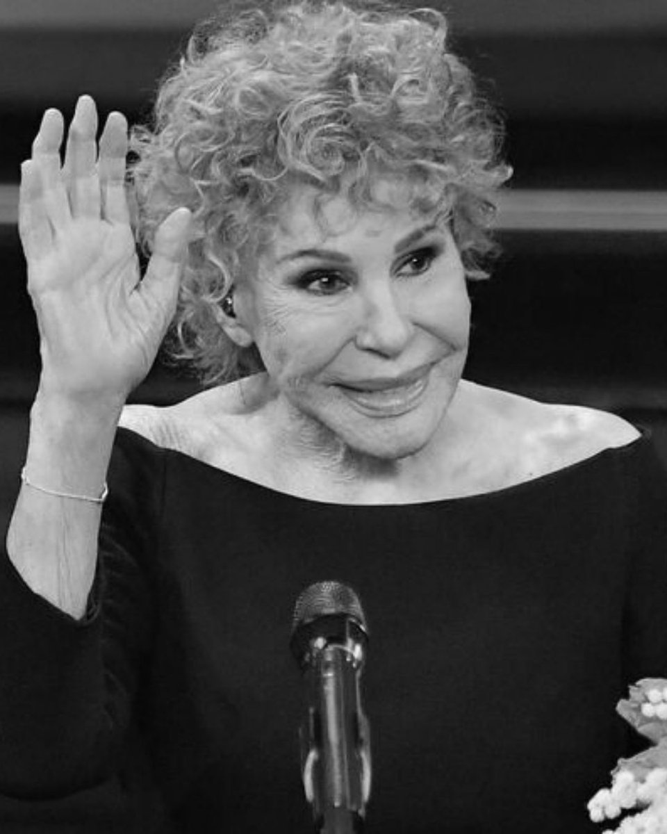 ElDia_do's tweet photo. Fallece a los 91 años la cantante Ornella Vanoni, ícono de la música italiana

Más detalles en: https://t.co/YT4G0nnU0d

#PeriódicoElDía  #OrnellaVanoni #MúsicaItaliana #IconoMusical https://t.co/bwmhan9jN0
