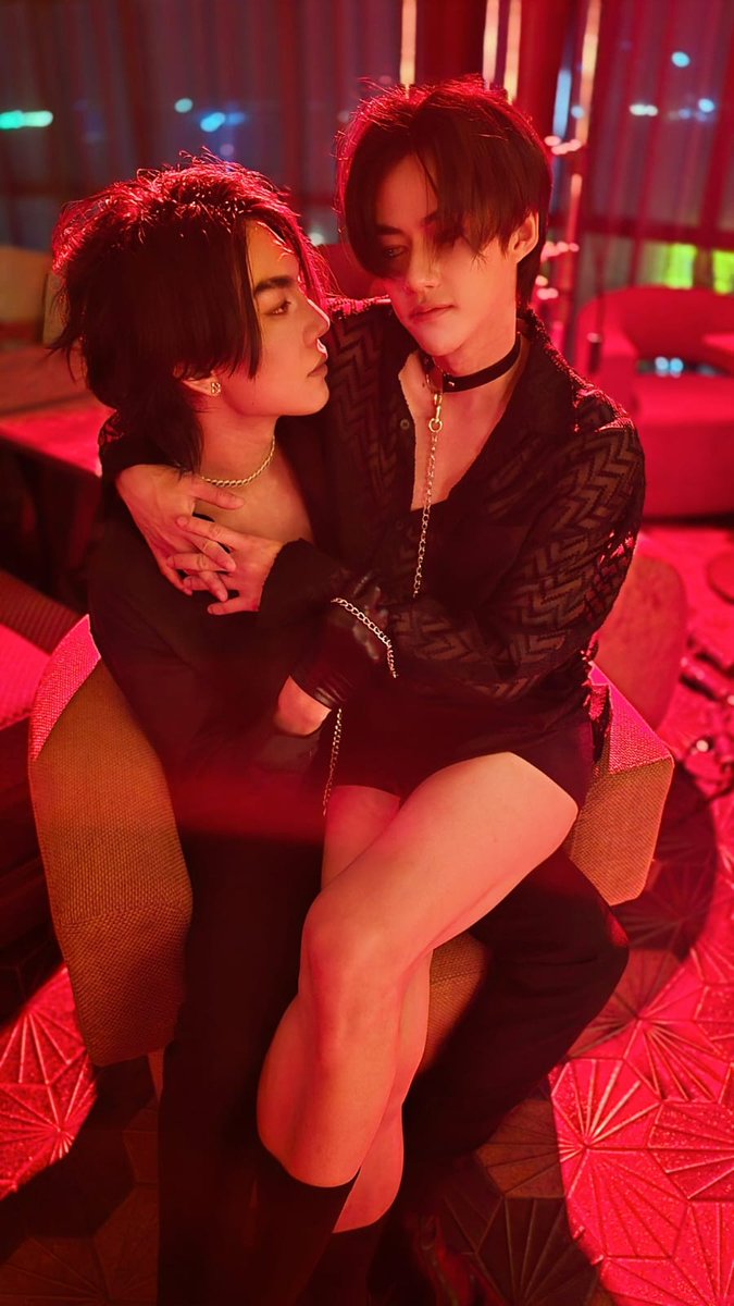 boatoatbrazil's tweet image. Eu sou o seu Alpha. Isso significa que eu sou o único que precisa de você para viver, e eu farei o que for preciso para que isso continue sendo verdade 🐺🌸
#ABO
#KnotTheSeries
#Omegaverse