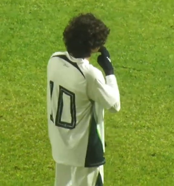 pakfooty's tweet image. I&apos;d be so sad if Pakistan fumbles this kid, May Allah give him success 🙏🏻💯