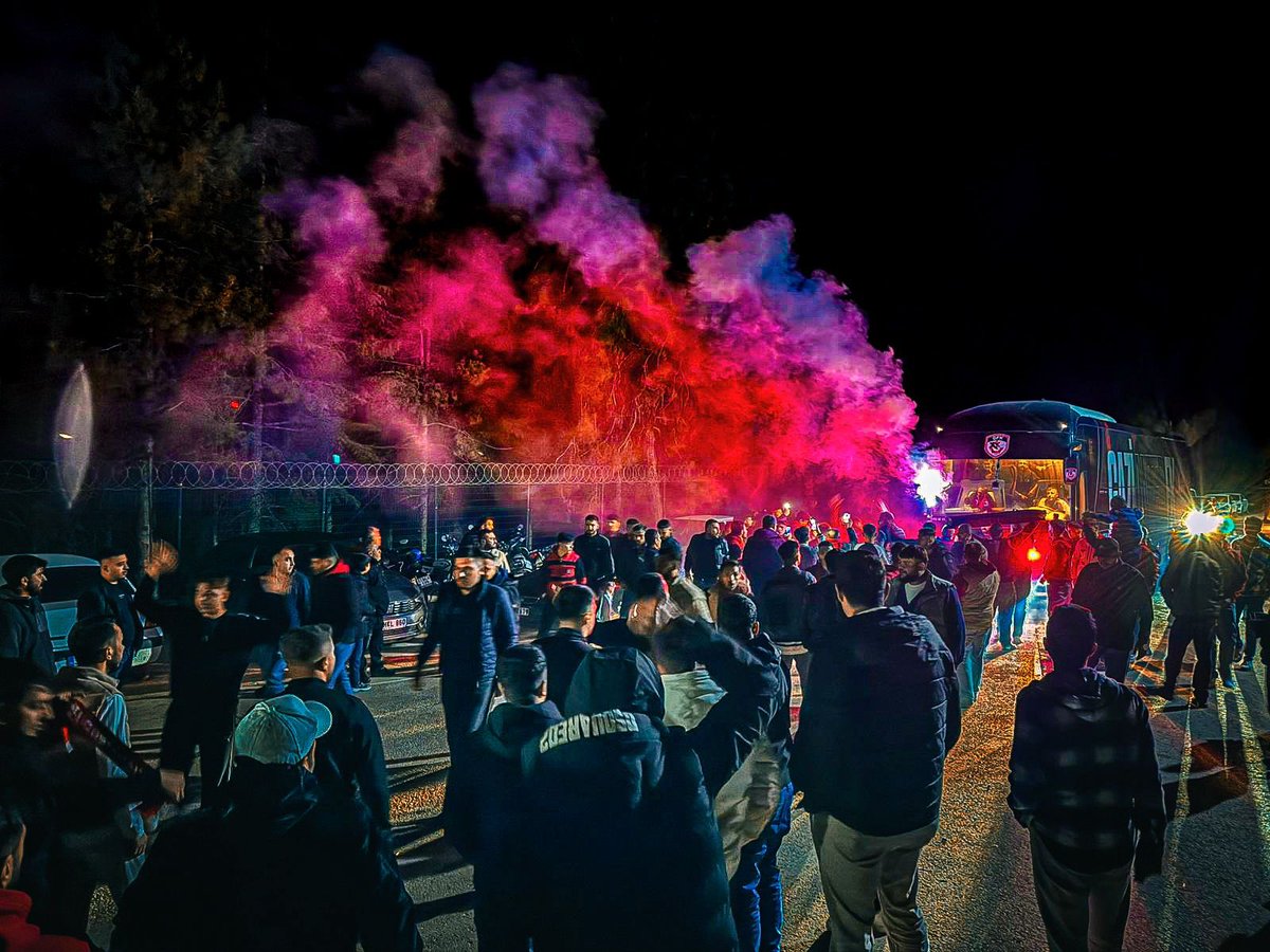 Ne kadar düşmanın varsa dize getireceksin; SEN GAZİANTEP’SİN! 

#ForzAntepGrubu