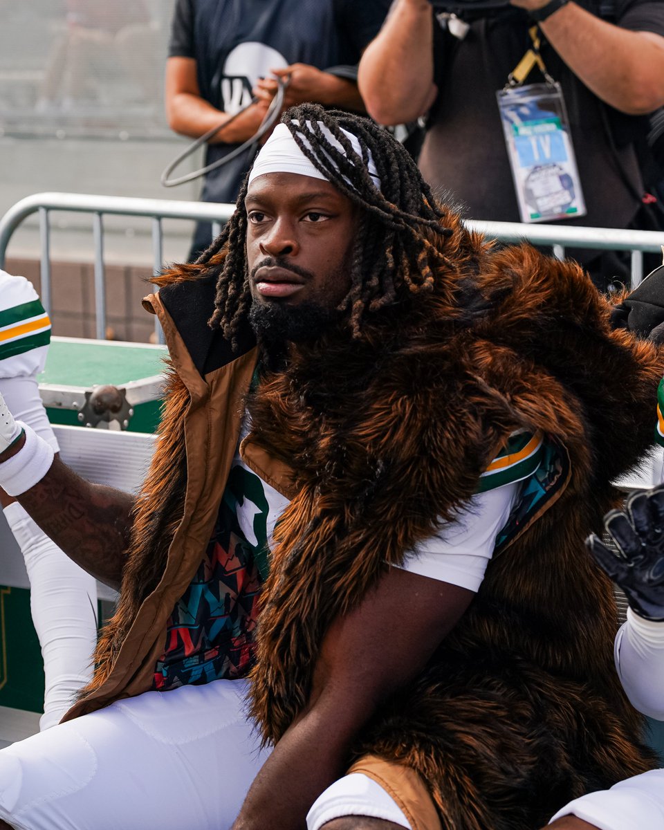 🐻🫡 <a href="/DColeman11_/">DJ Coleman</a> 

#SicEm