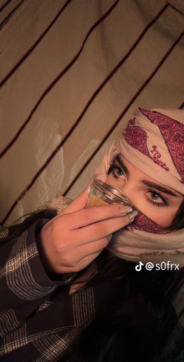 ابغئ شخص ابن من غير مهر الي يبيها يجيني فااسرع وقت زين