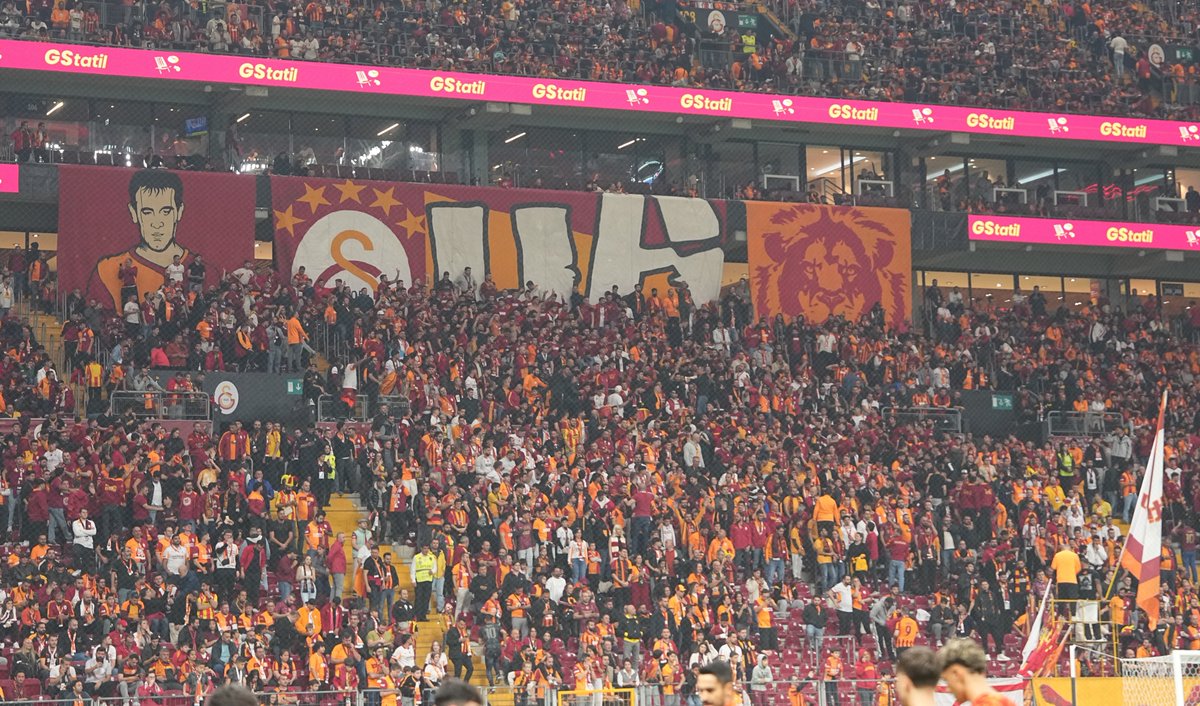 #Hedef26 yolunda, muhteşem taraftarın yine yanında #uAYurtiçi