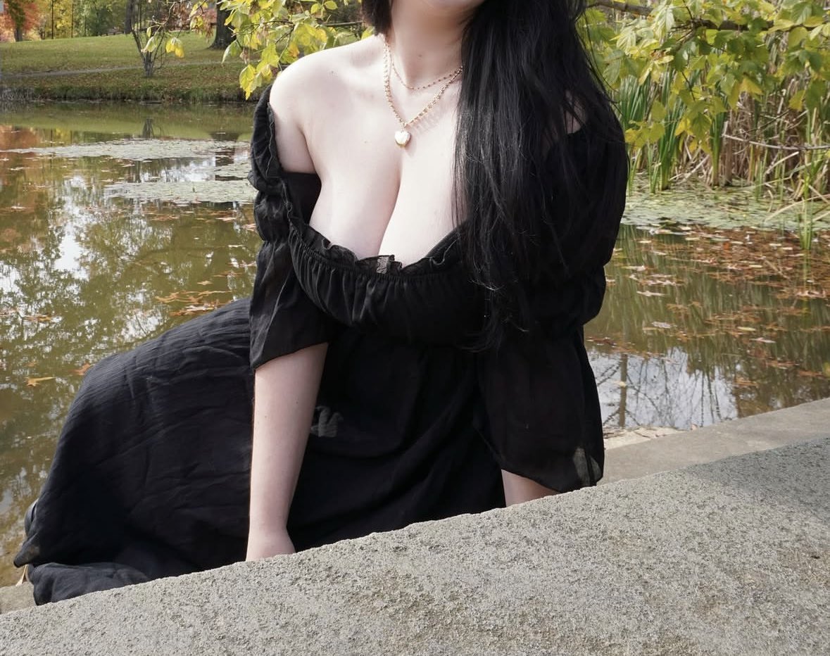 ᅠ
Su cuerpo ha perdido las marcas.
Eso es… inaceptable, ¿no?