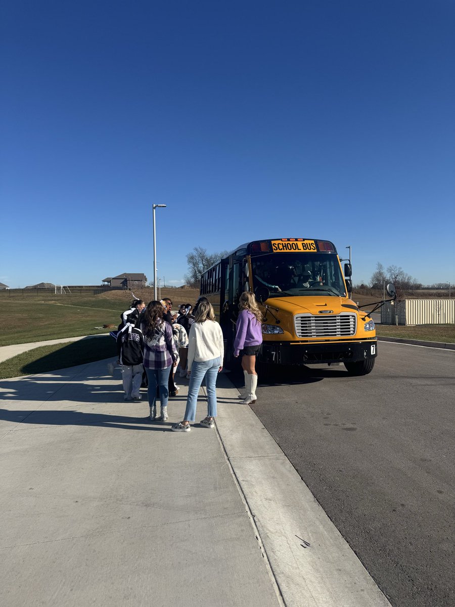 Good luck ladies!!! <a href="/HereWeGoPiper/">Piper Cheer</a>